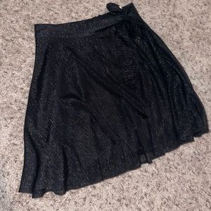 Black sparkly women’s skirt w/ bow sash